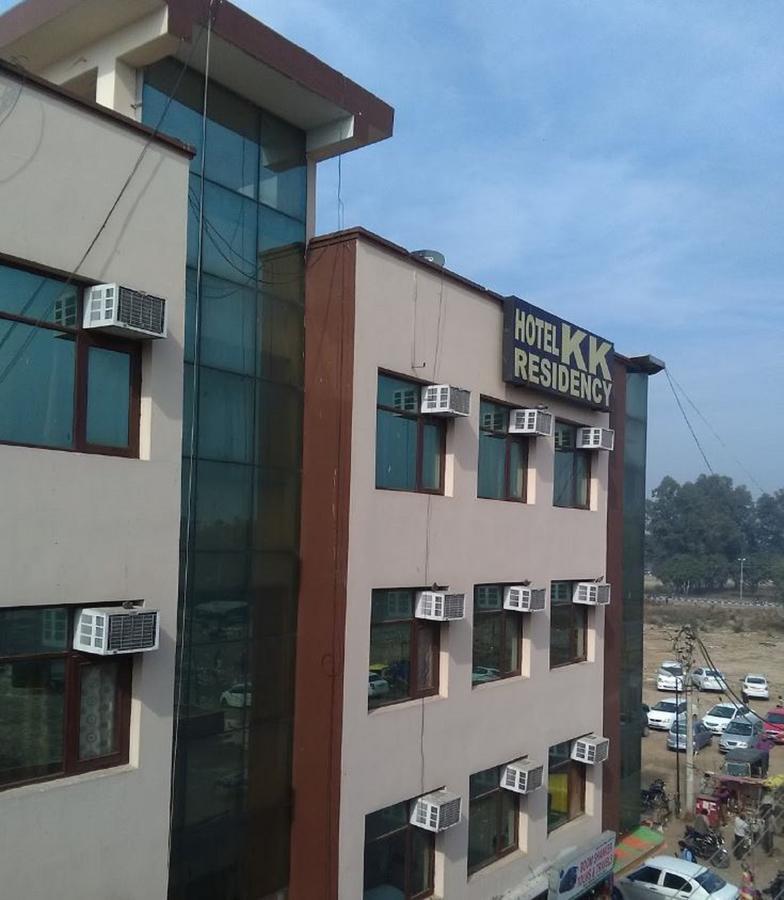 Hotel Kk Residency Chandigarh Ngoại thất bức ảnh