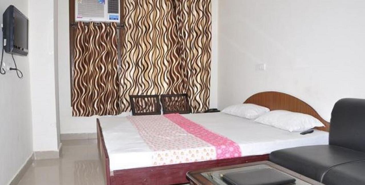 Hotel Kk Residency Chandigarh Ngoại thất bức ảnh